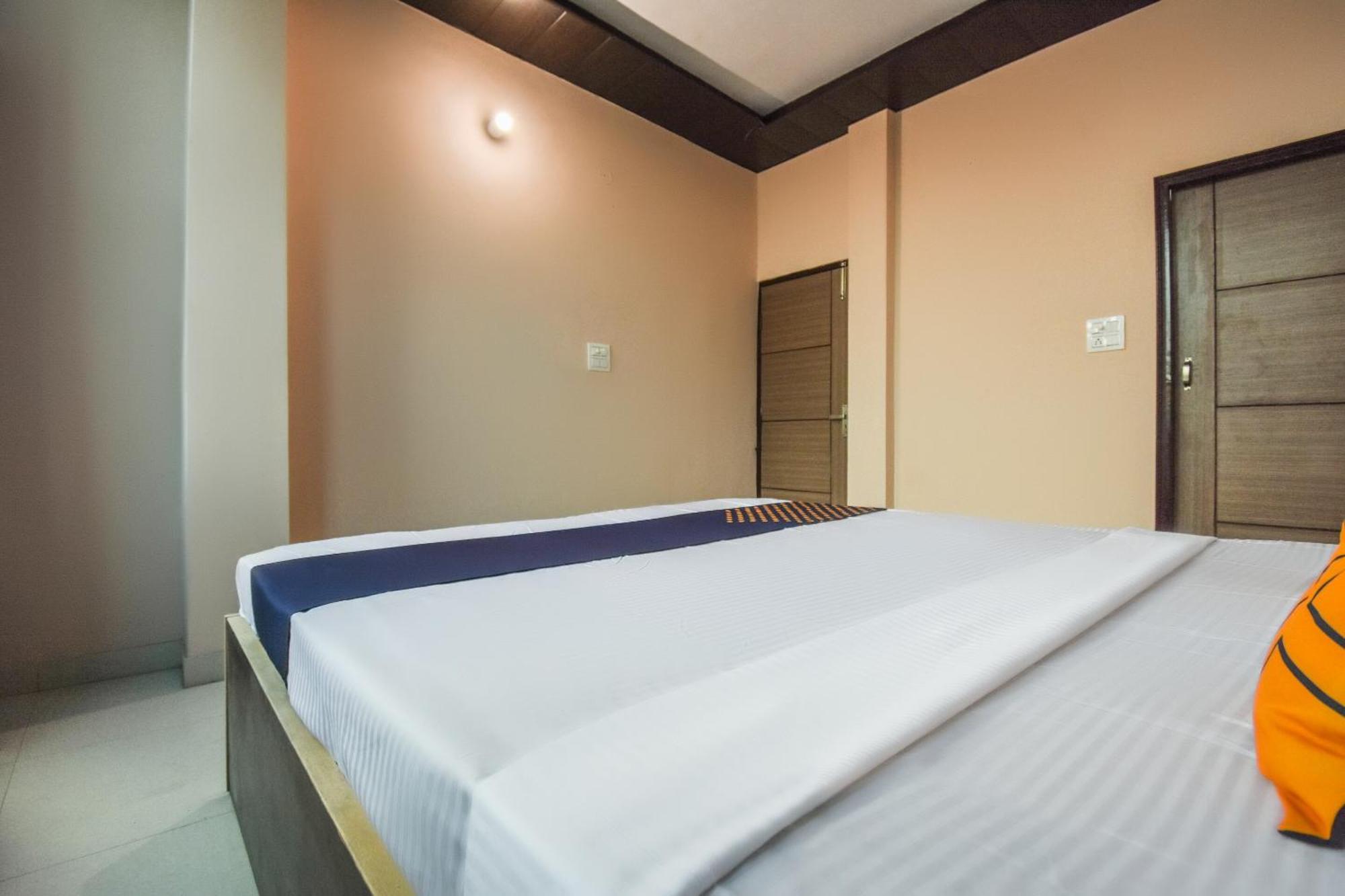 Hotel O Hi Tech Panchkula Zewnętrze zdjęcie
