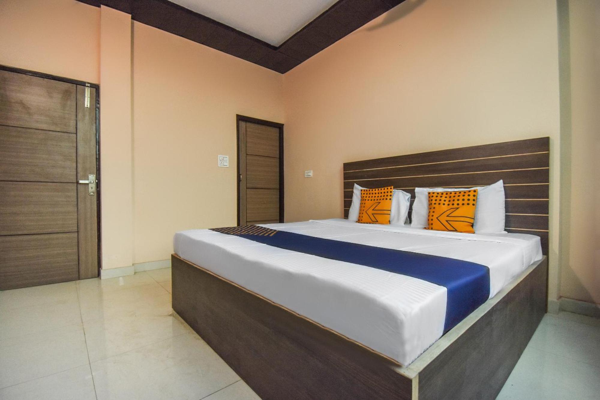Hotel O Hi Tech Panchkula Zewnętrze zdjęcie